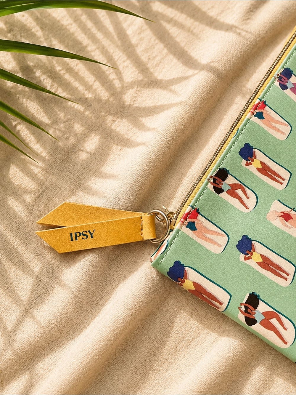 IPSY Summer Poolside Makeup Bag | Mint Green Cosmetic Pouch | Beachy Zip Bag - Picture 3 of 4
